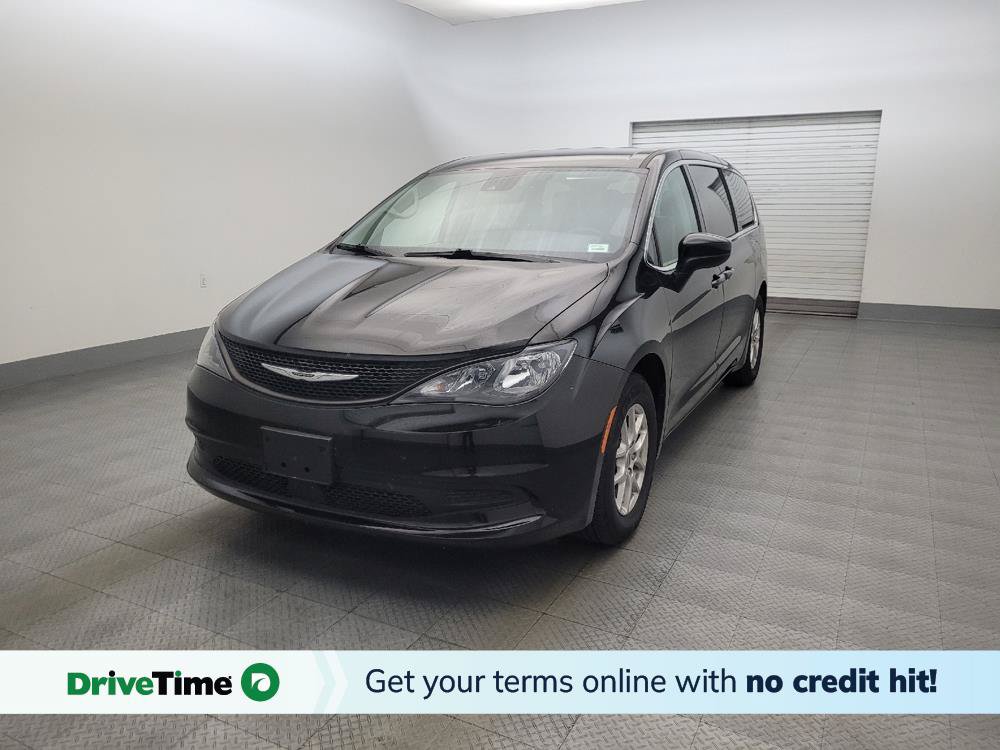 Used 2024 Chrysler Voyager LX FWD image 1