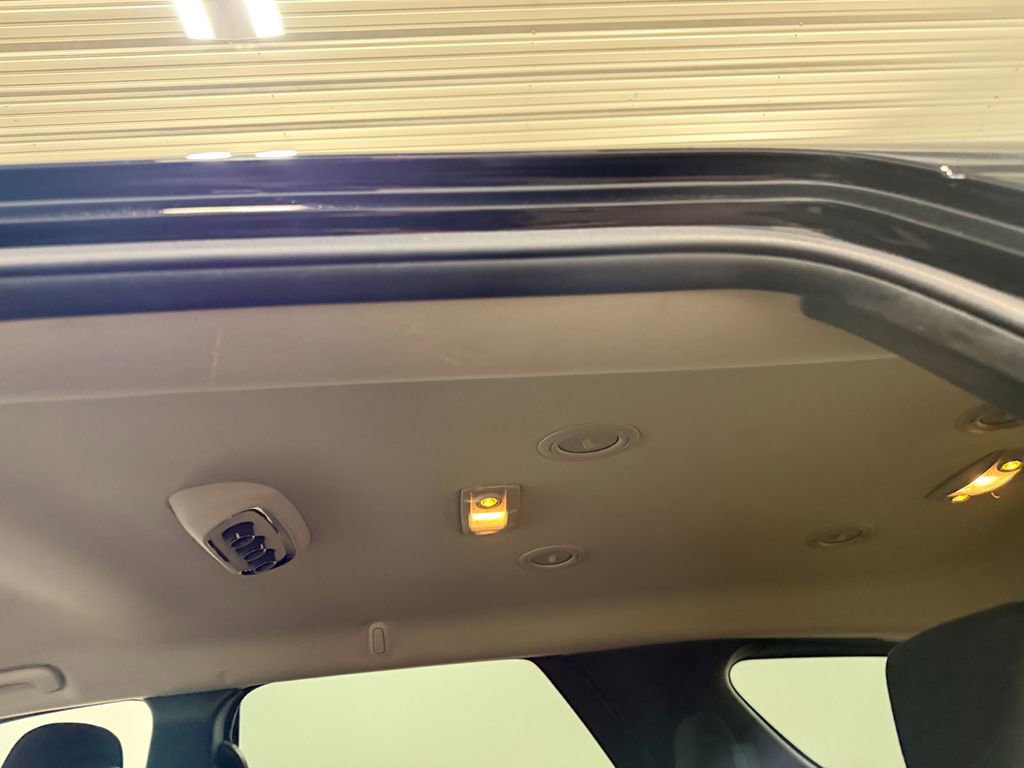 Used 2020 Dodge Durango SXT AWD/4WD image 49