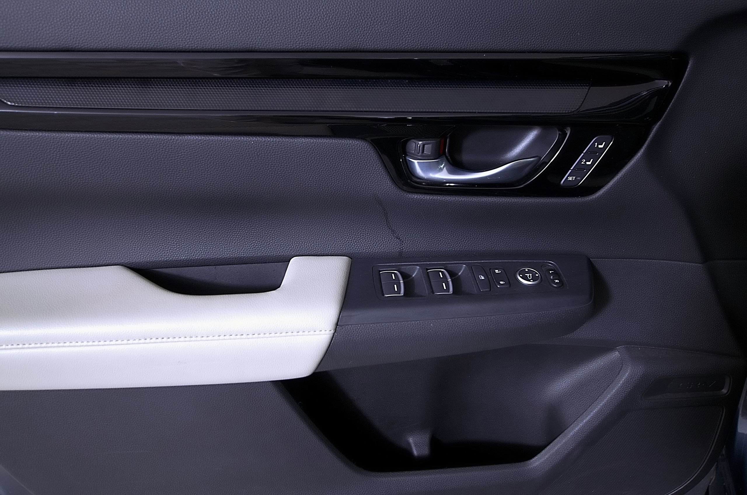 Used 2025 Honda CR-V EX-L image 18