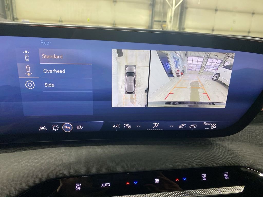 Used 2025 Buick Enclave Preferred image 35