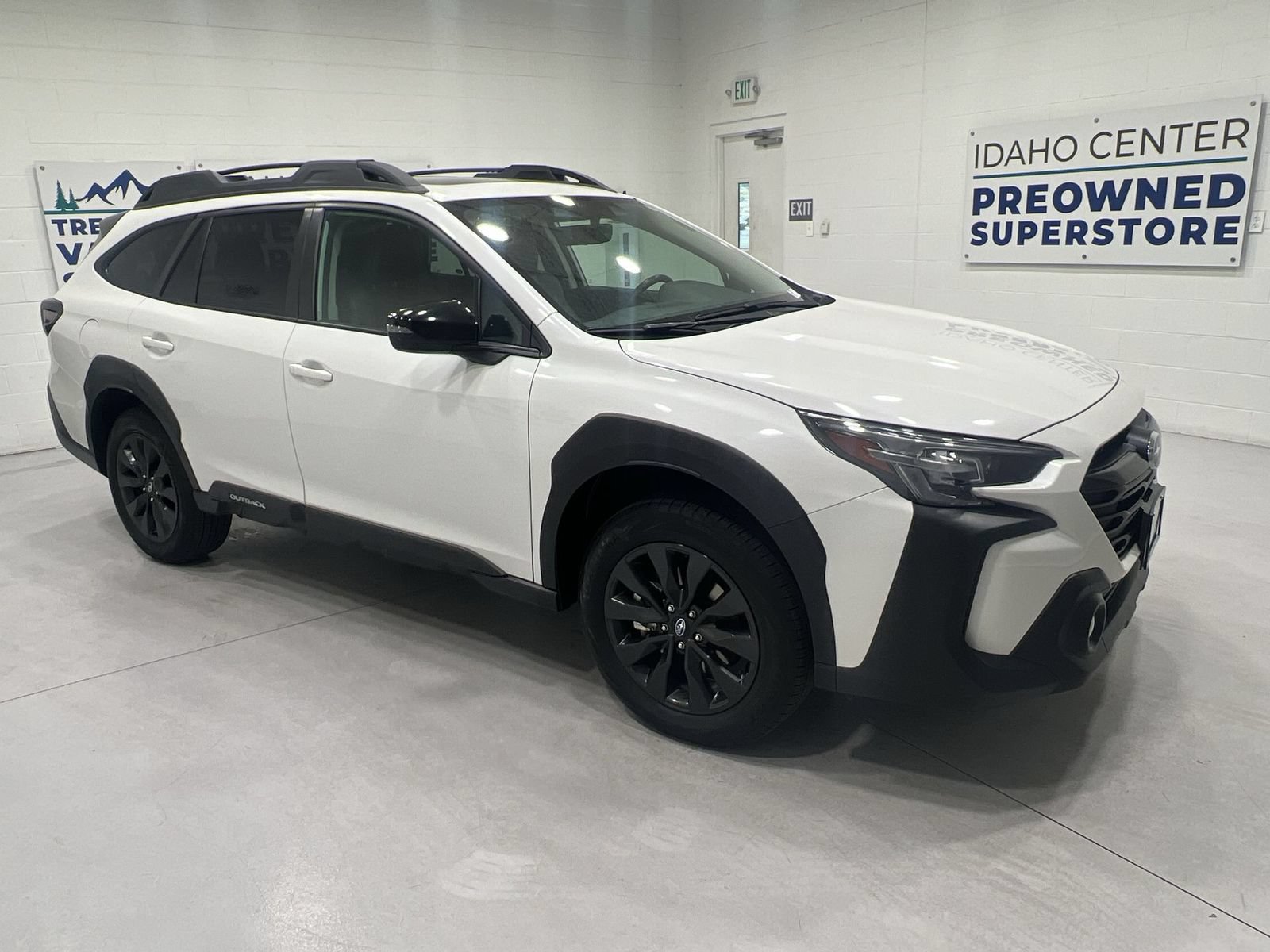 Used 2024 Subaru Outback Onyx Edition AWD/4WD image 2