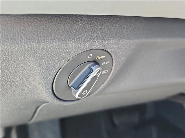 New 2026 Volkswagen Jetta SE image 6