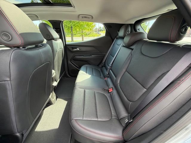 New 2027 Chevrolet Bolt RS w/ Technology Package FWD image 36