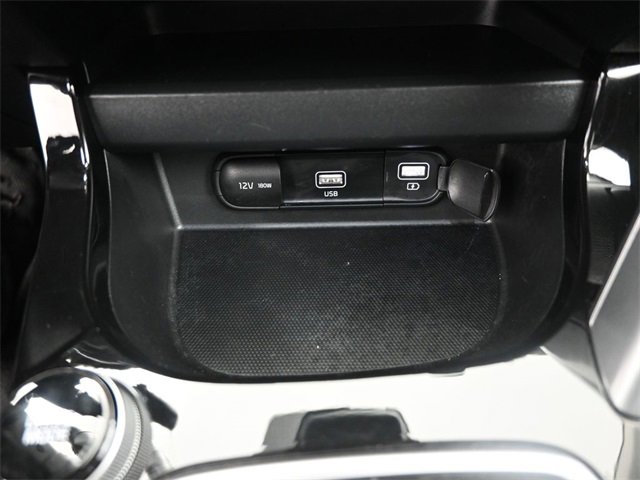 Used 2023 Kia Seltos S image 9