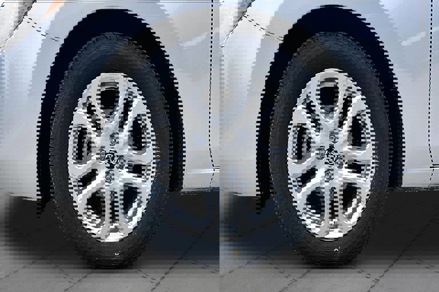 Used 2017 Toyota Yaris iA image 11