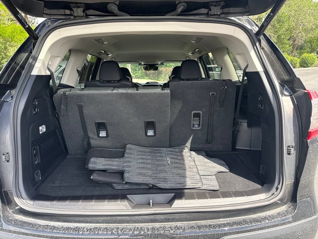 Used 2023 Subaru Ascent Limited AWD/4WD image 10