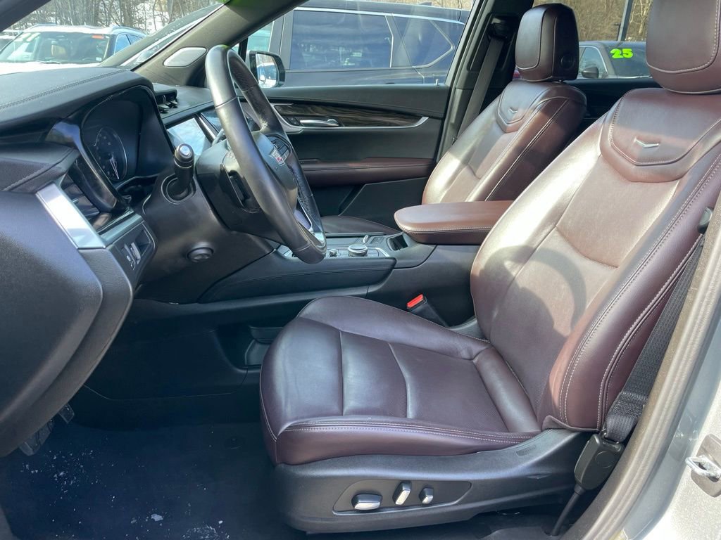 Used 2023 Cadillac XT6 Premium Luxury AWD/4WD image 7