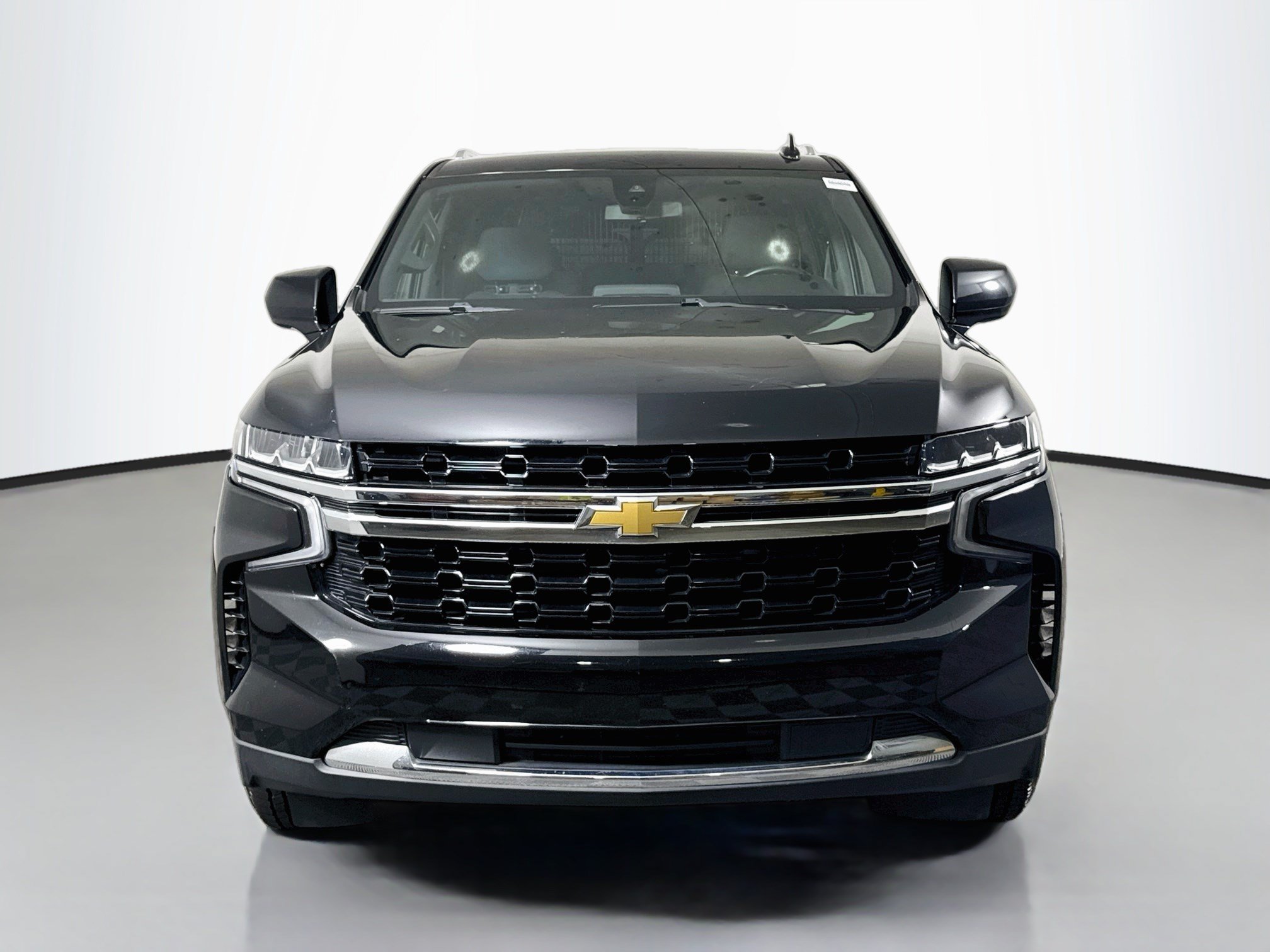 Used 2021 Chevrolet Suburban LS AWD/4WD image 2