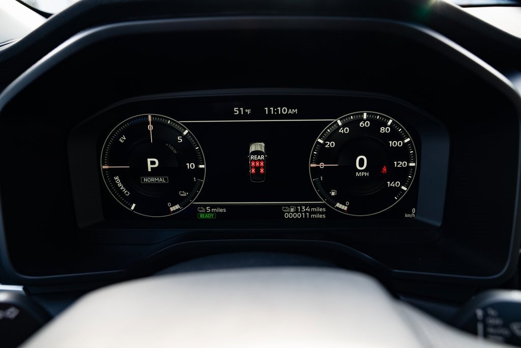 New 2025 Mitsubishi Outlander SE image 12