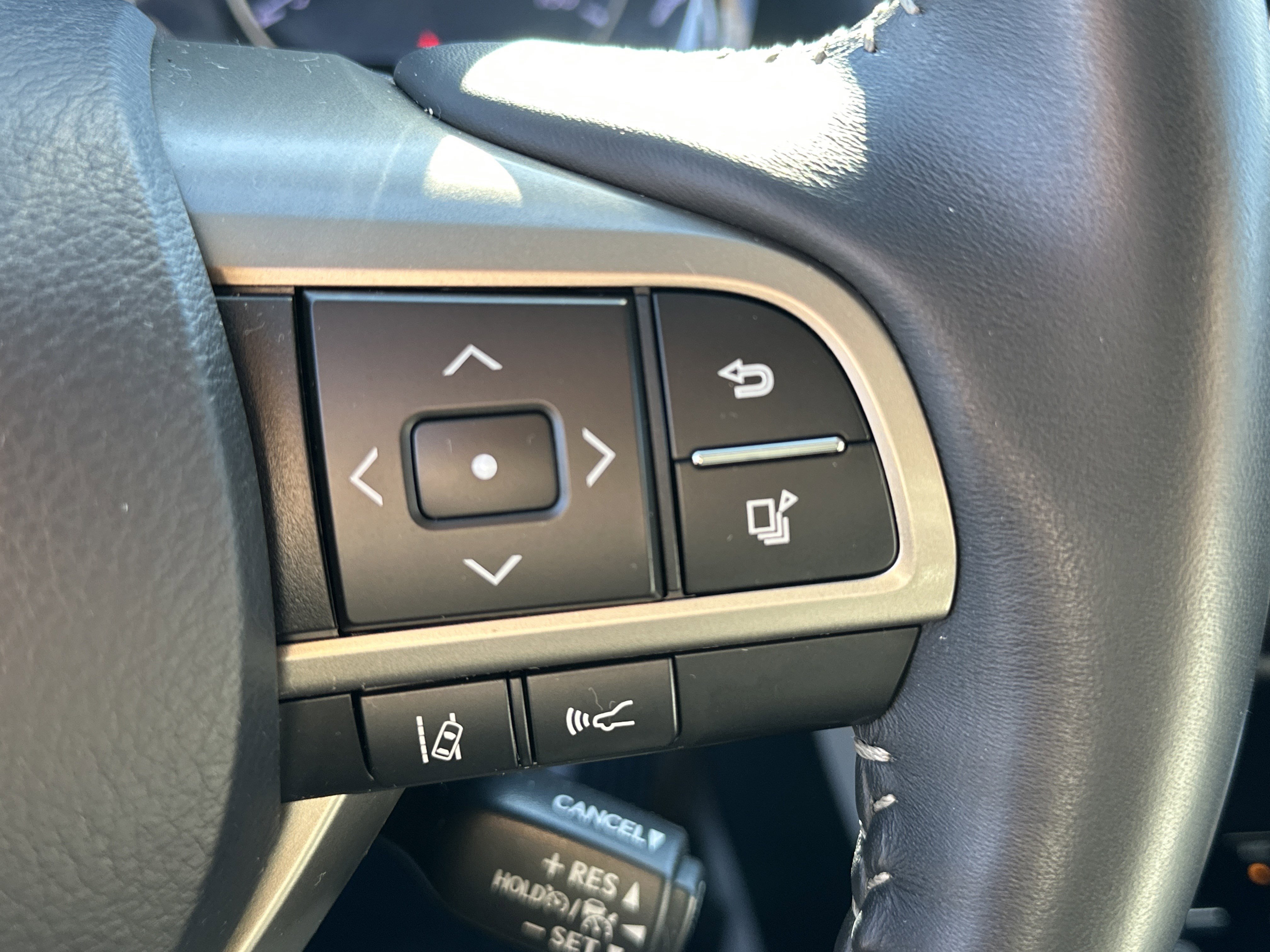 Used 2019 Lexus RX 350 AWD w/ Navigation Package image 24