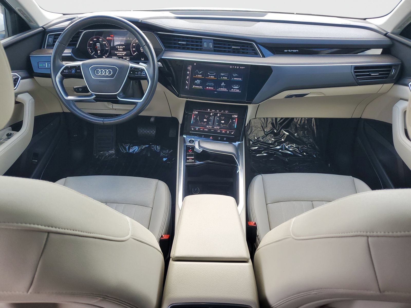 Used 2024 Audi Q8 e-tron Premium Plus w/ Premium Plus Package AWD/4WD image 10
