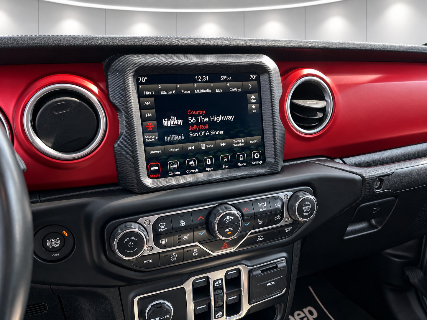 Used 2021 Jeep Gladiator Rubicon AWD/4WD image 14