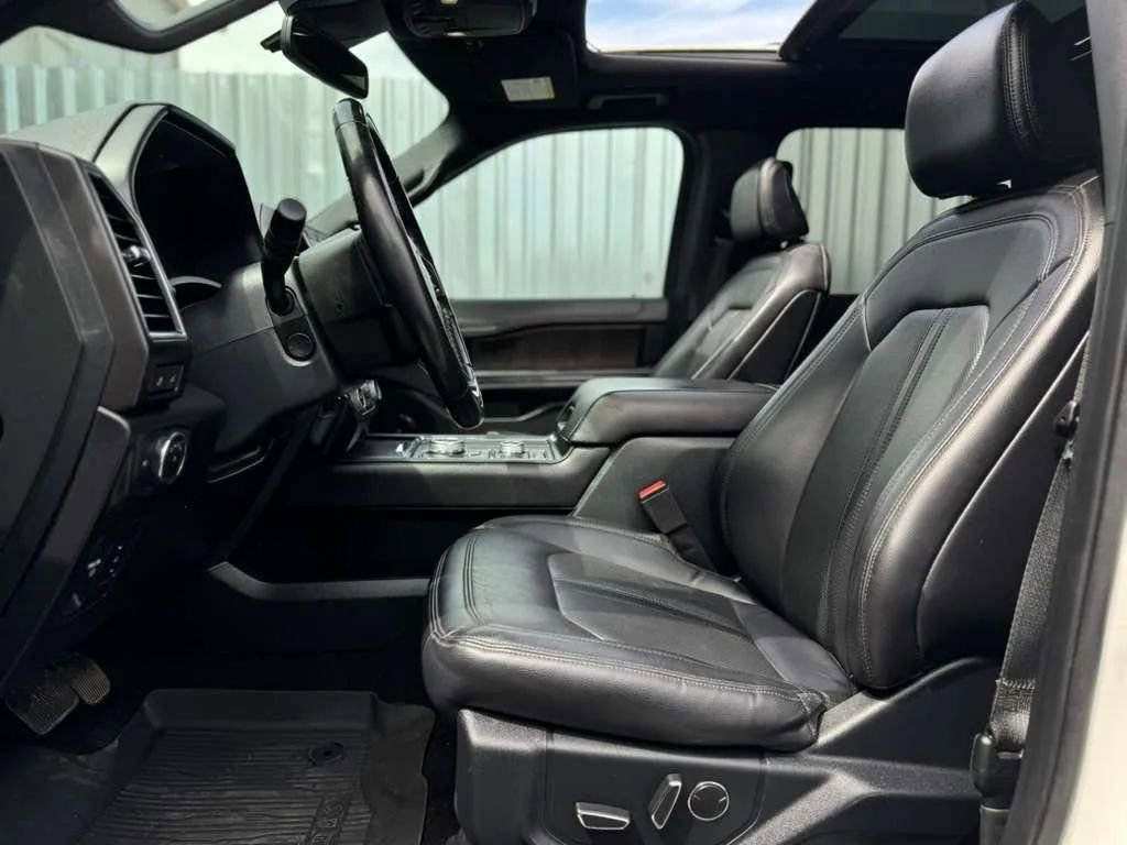 Used 2021 Ford Expedition Limited AWD/4WD image 16