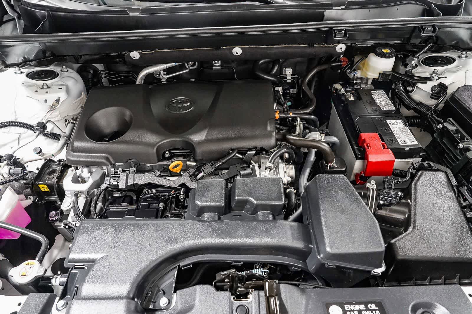 Certified 2025 Toyota RAV4 LE FWD image 28