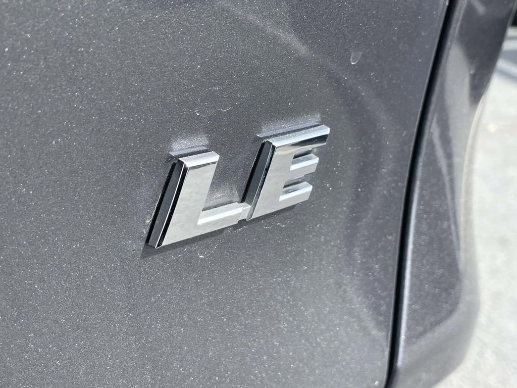 Used 2023 Toyota RAV4 LE image 9