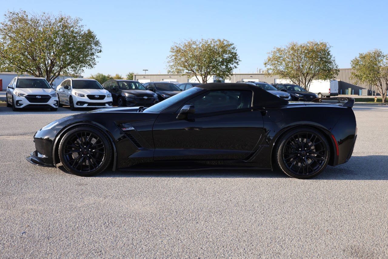 Used 2016 Chevrolet Corvette Z06 w/ 3LZ Preferred Equipment Group RWD image 8