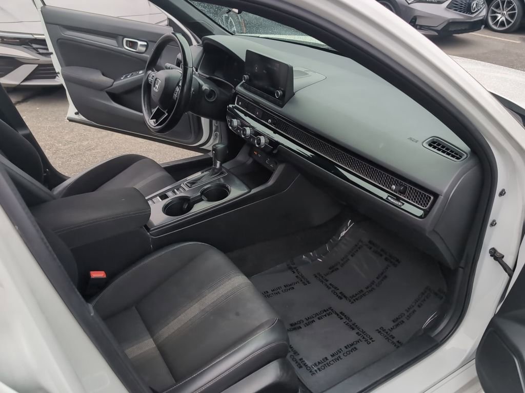 Used 2023 Honda Civic Sport image 15
