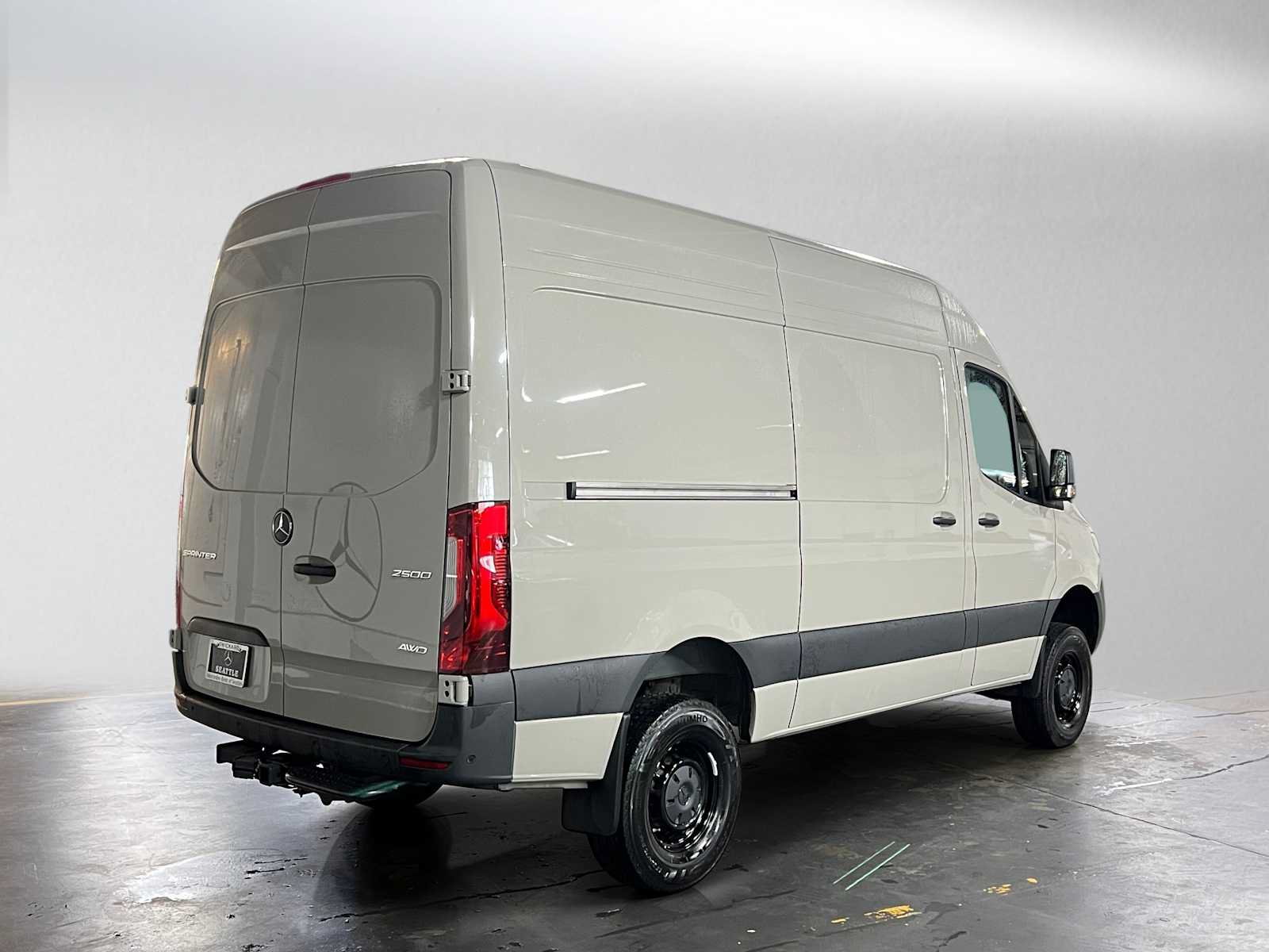 Used 2026 Mercedes-Benz Sprinter 2500 image 3