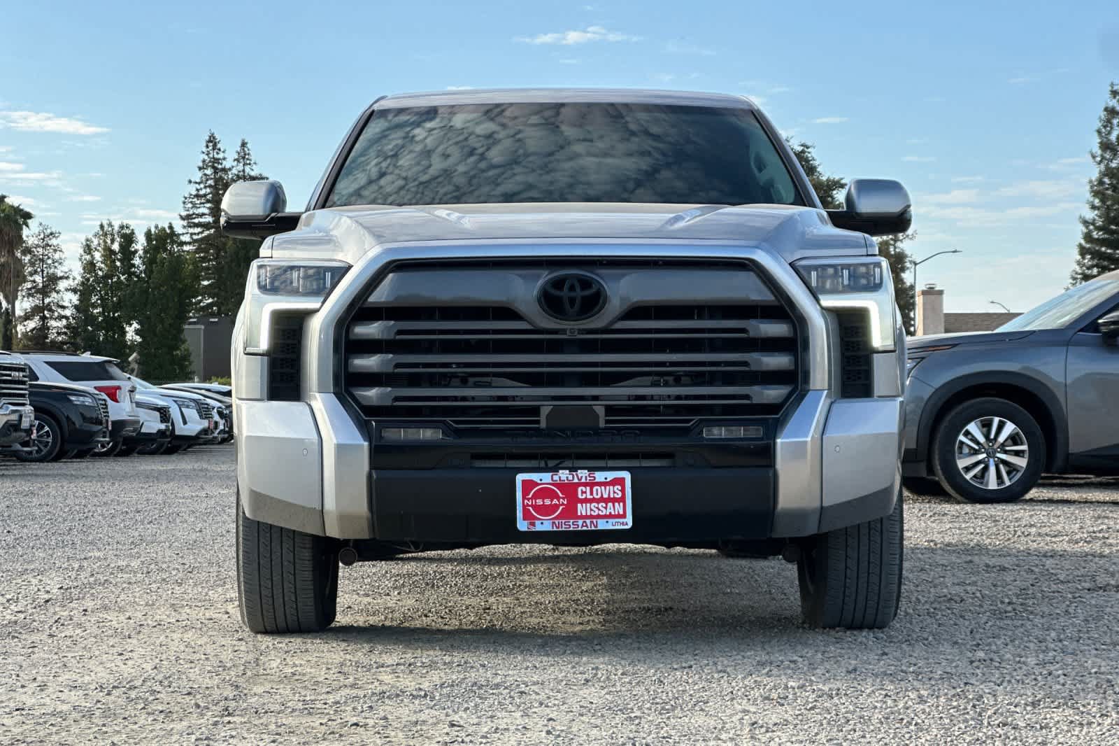 Used 2024 Toyota Tundra Limited AWD/4WD image 10