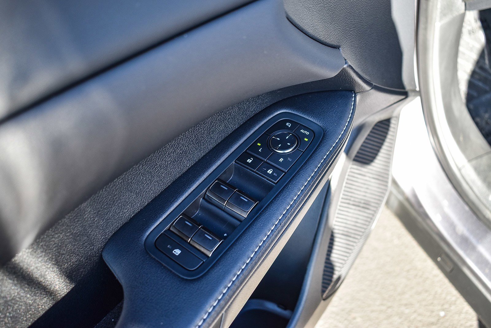 Used 2023 Lexus RX 350 FWD image 19