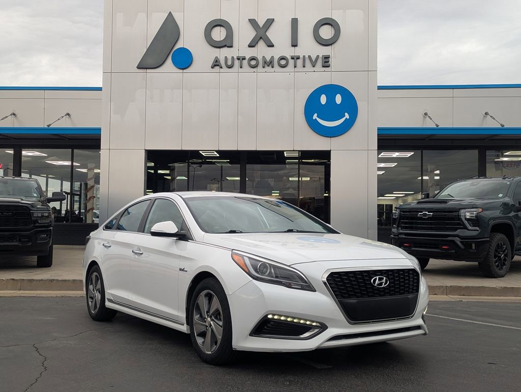 Used 2017 Hyundai Sonata Limited FWD image 1