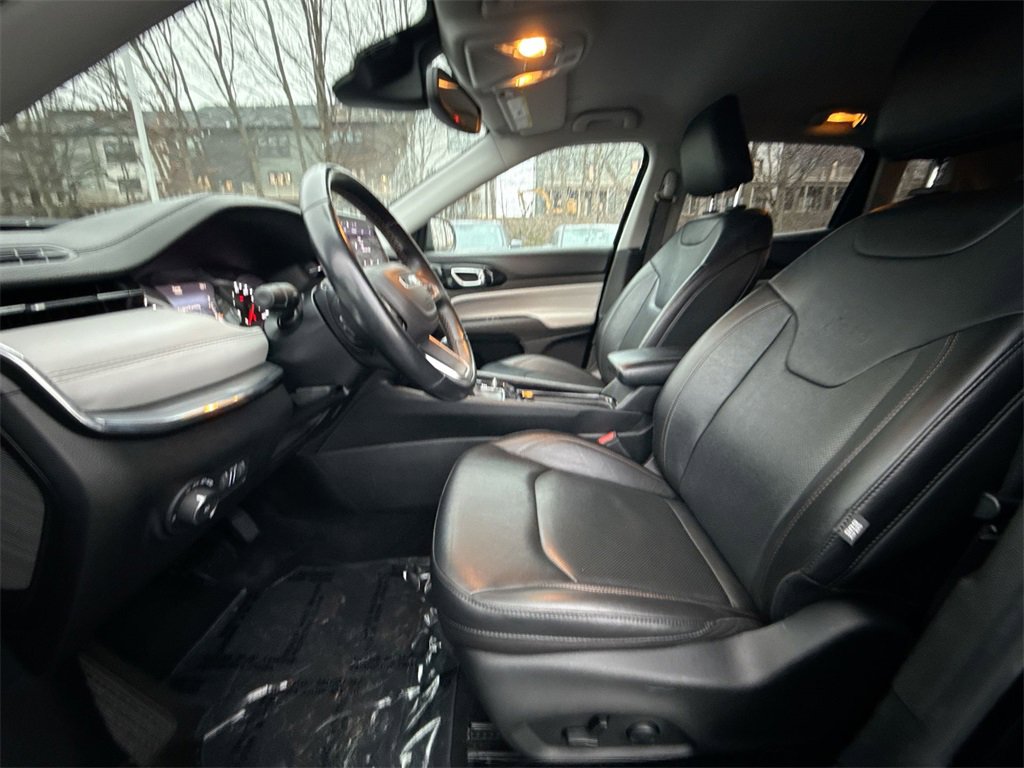 Used 2022 Jeep Compass Limited image 13