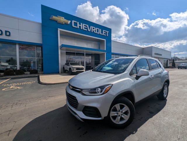 Used 2022 Chevrolet Trax LT w/ LT Convenience Package image 28