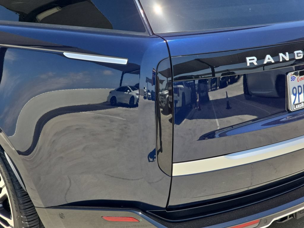 Certified 2023 Land Rover Range Rover Autobiography AWD/4WD image 36