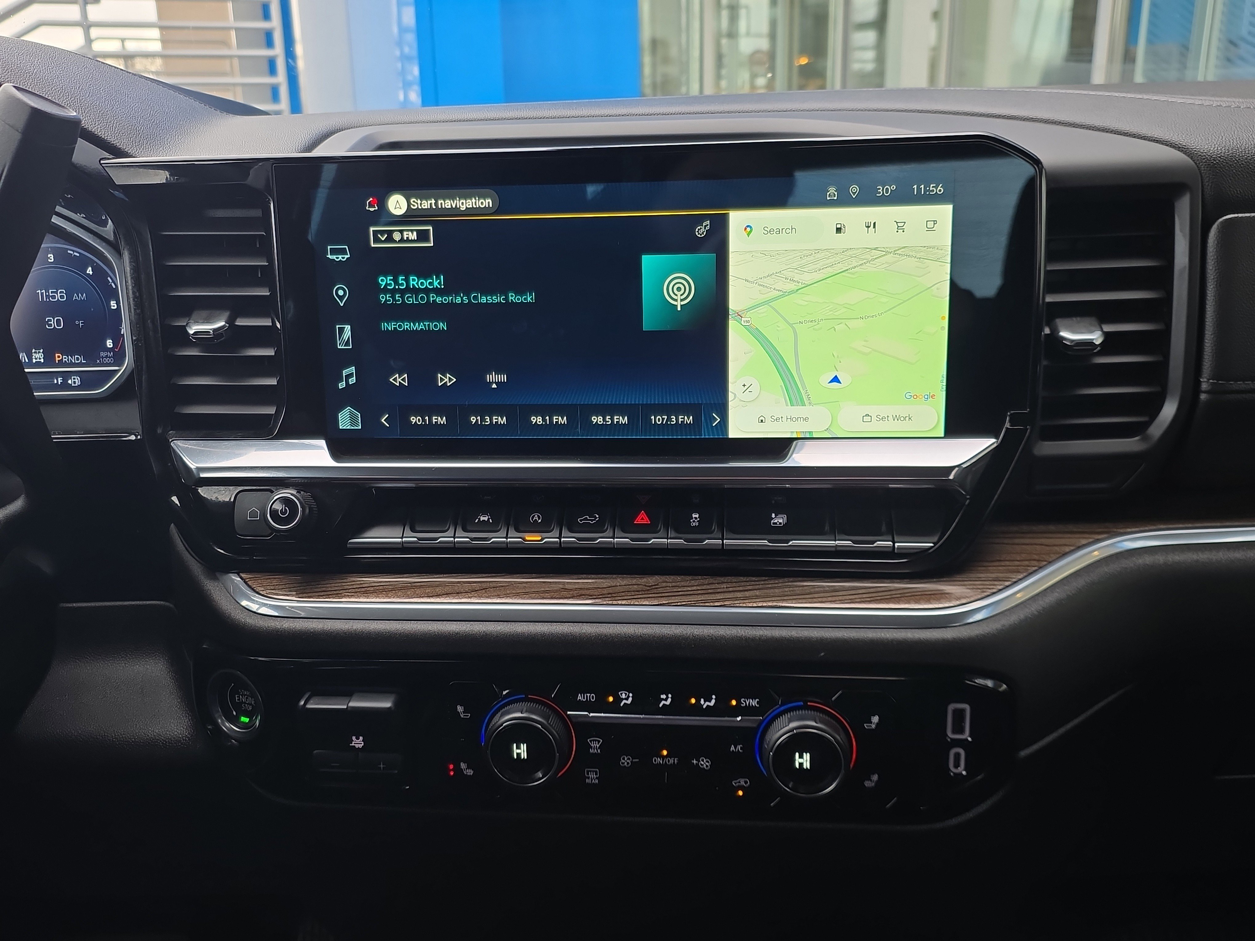 Used 2025 Chevrolet Silverado 1500 LT image 26