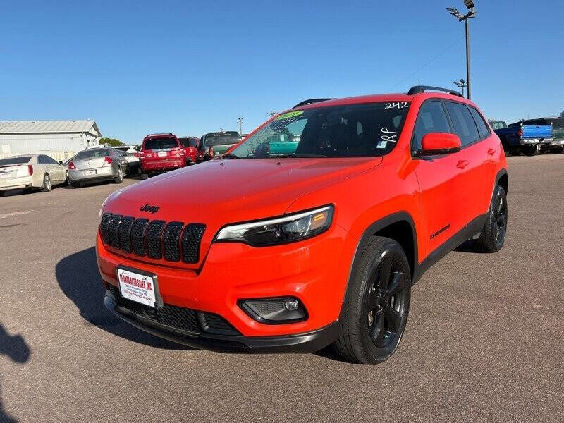 Used 2021 Jeep Cherokee Latitude Plus image 1