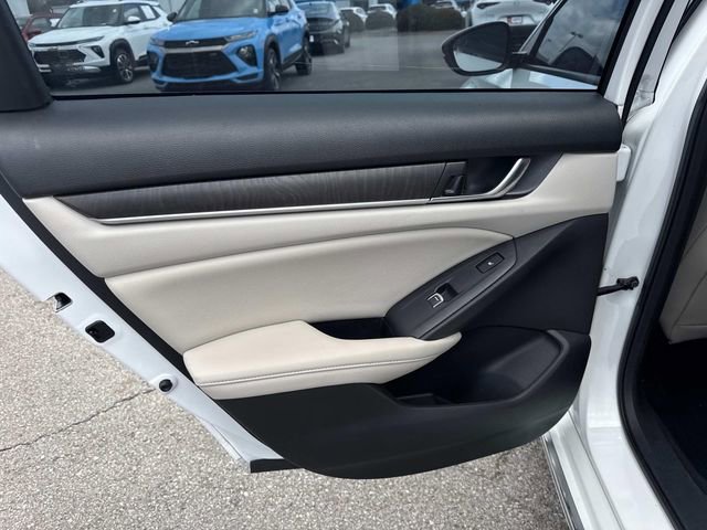 Used 2021 Honda Accord Touring image 13