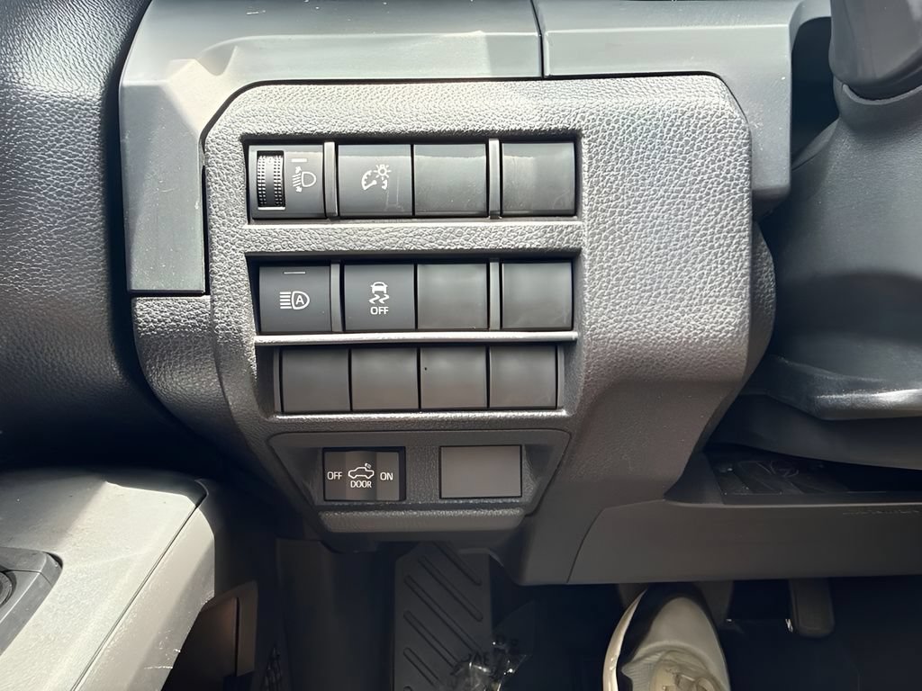 Used 2025 Toyota Tacoma SR RWD image 21