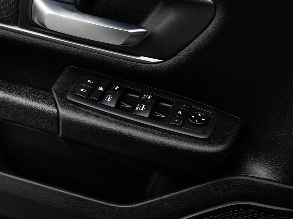 Used 2020 RAM 1500 Big Horn AWD/4WD image 12