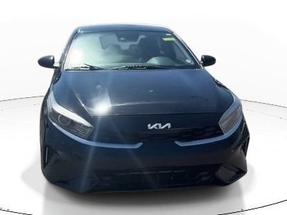 Used 2023 Kia Forte LXS FWD image 4