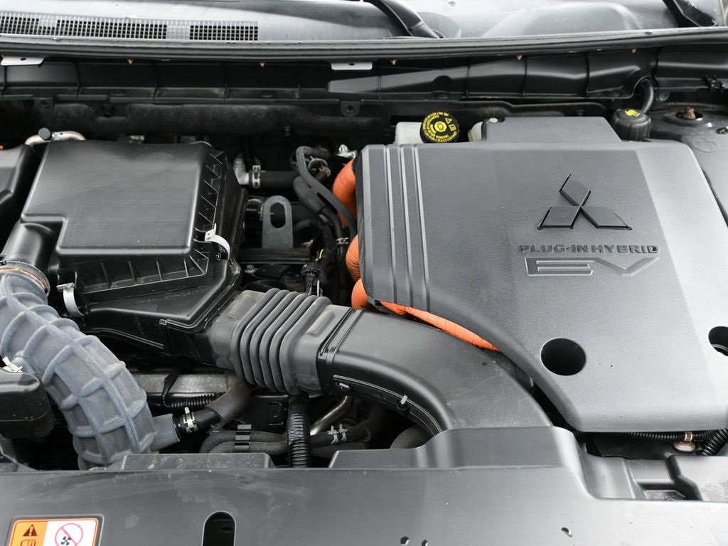 Used 2023 Mitsubishi Outlander SEL image 45