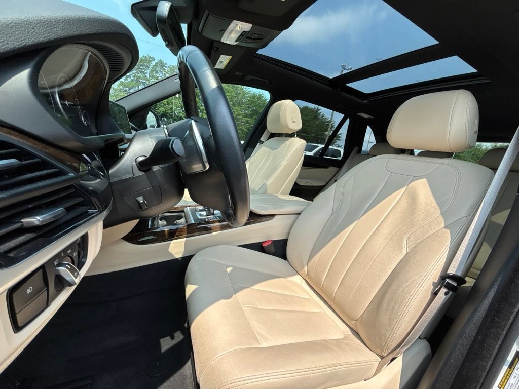 Used 2018 BMW X5 xDrive40e AWD/4WD image 16