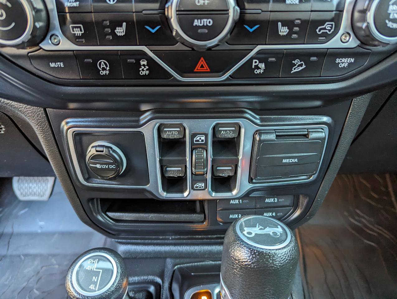 Used 2019 Jeep Wrangler Unlimited Sport S image 25