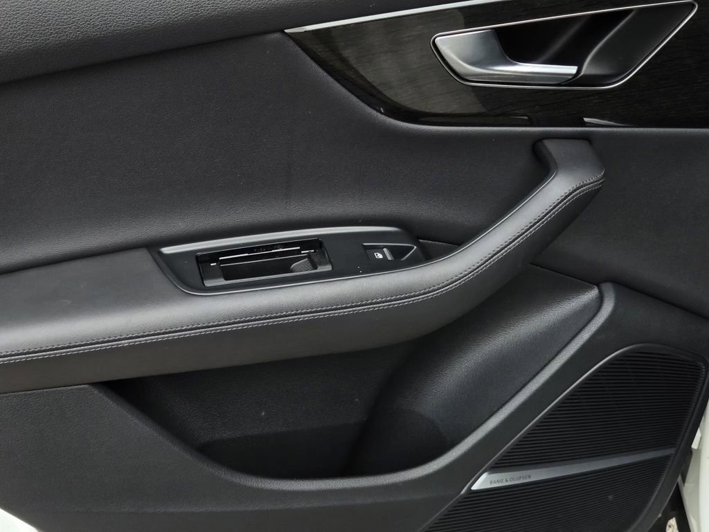 Used 2023 Audi Q7 3.0T Premium Plus image 13