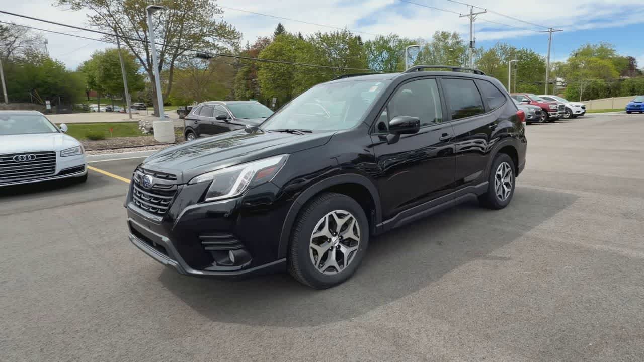 Certified 2023 Subaru Forester Premium AWD/4WD image 4