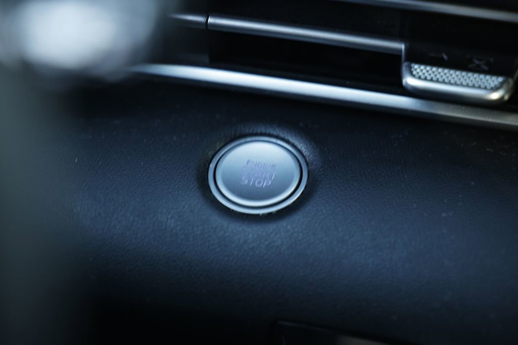 Used 2023 Hyundai Elantra SEL w/ Cargo Package image 21