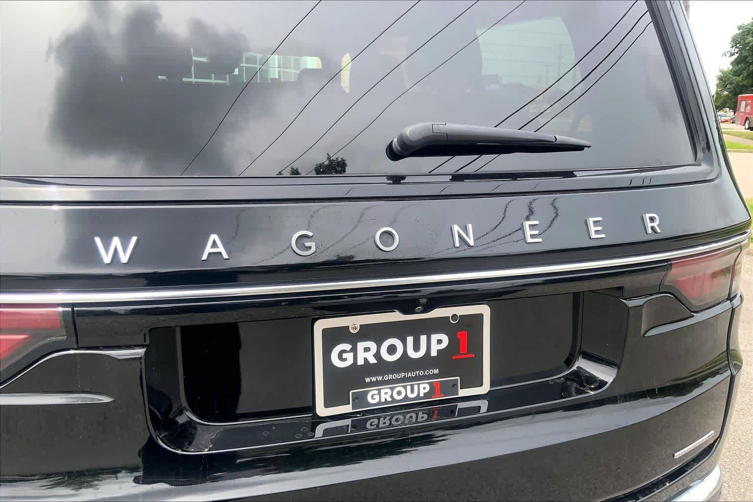Used 2024 Jeep Wagoneer Series II w/ Flexible Seating Group AWD/4WD image 29