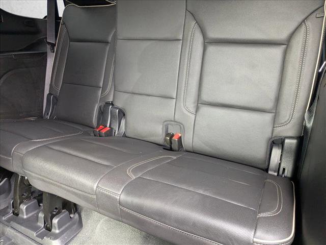 Used 2023 GMC Yukon SLT w/ SLT Premium Package image 18