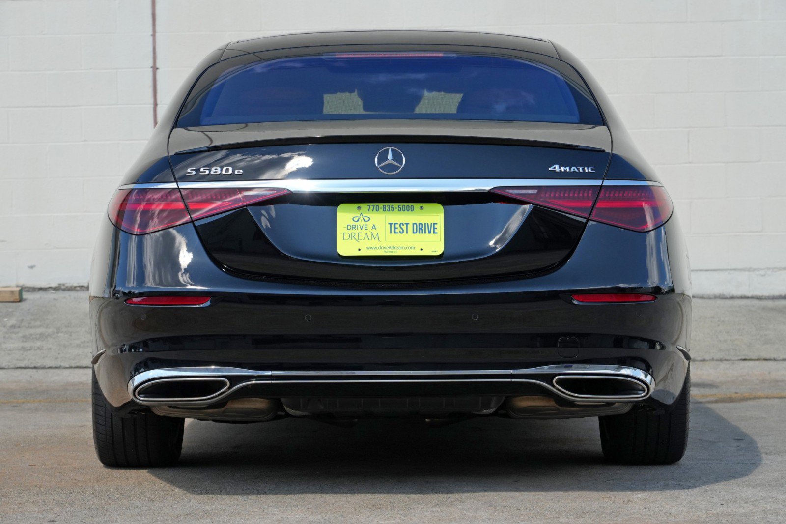 Used 2024 Mercedes-Benz S 580e 4MATIC Sedan image 11