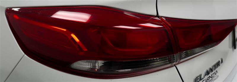 Used 2018 Hyundai Elantra Value Edition image 39