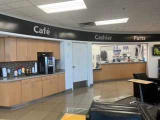 Used 2013 Toyota Camry XLE w/ Convenience Pkg image 57