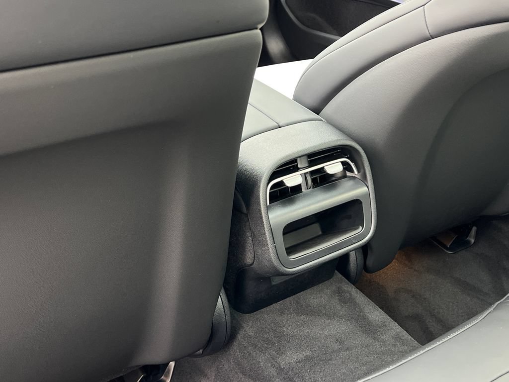 New 2027 Mercedes-Benz E 53 AMG e 4MATIC Sedan image 27