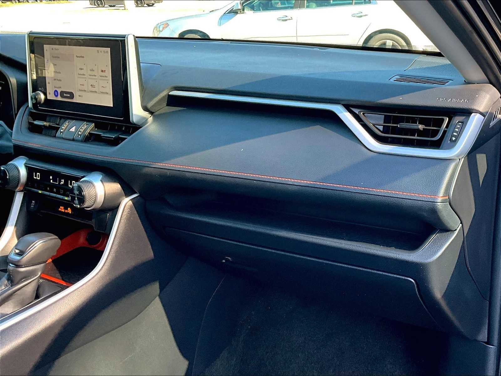 Used 2024 Toyota RAV4 Adventure image 7