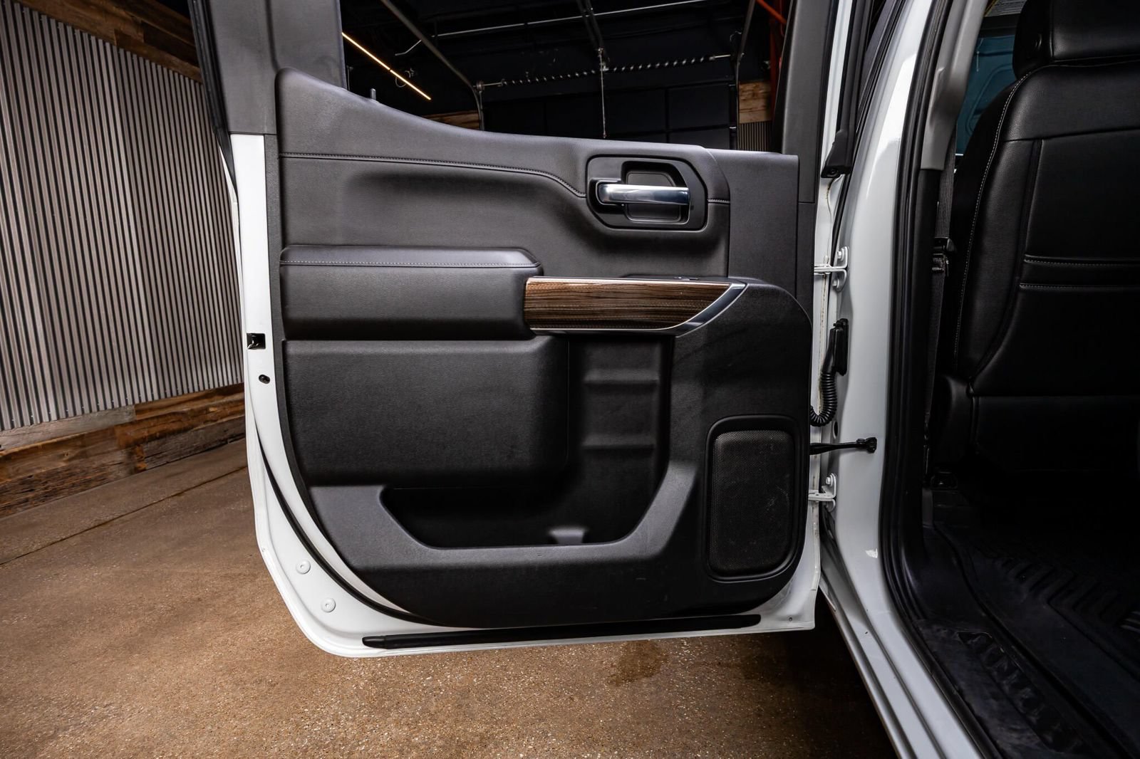 Used 2020 Chevrolet Silverado 1500 RST AWD/4WD image 45