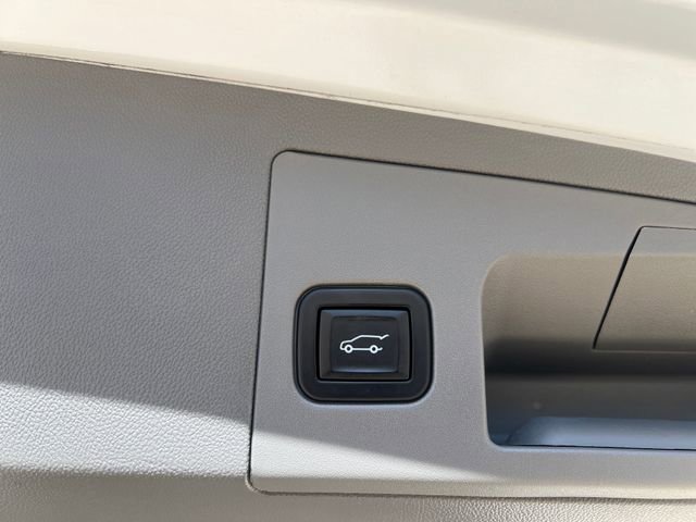 Used 2024 Cadillac XT5 Premium Luxury w/ LPO, Floor Liner Package AWD/4WD image 20