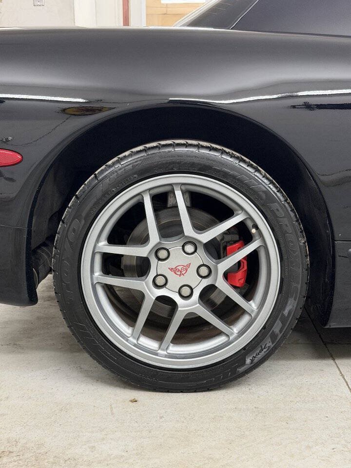 Used 2001 Chevrolet Corvette Z06 RWD image 24